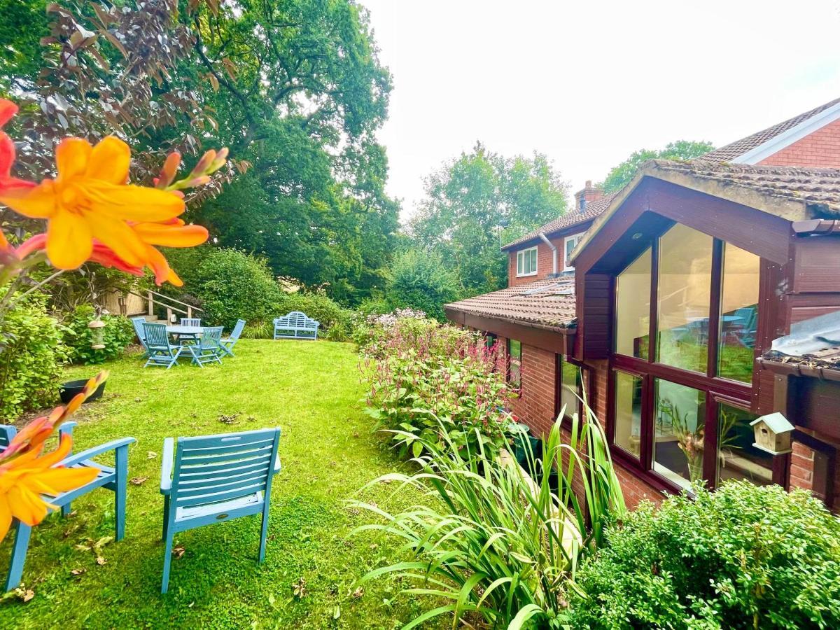 Penderi House With Cymru Holidays