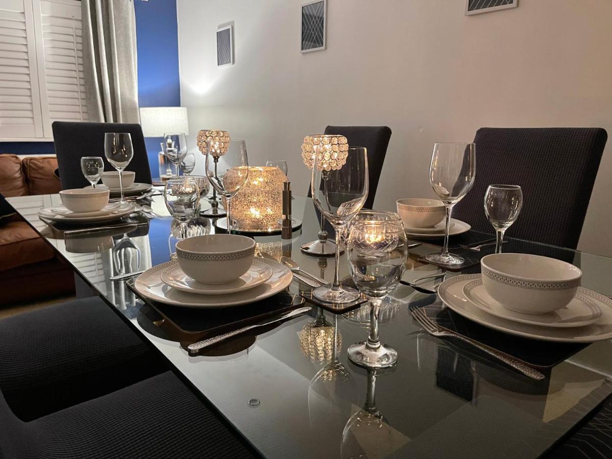 Penderi House With Cymru Holidays