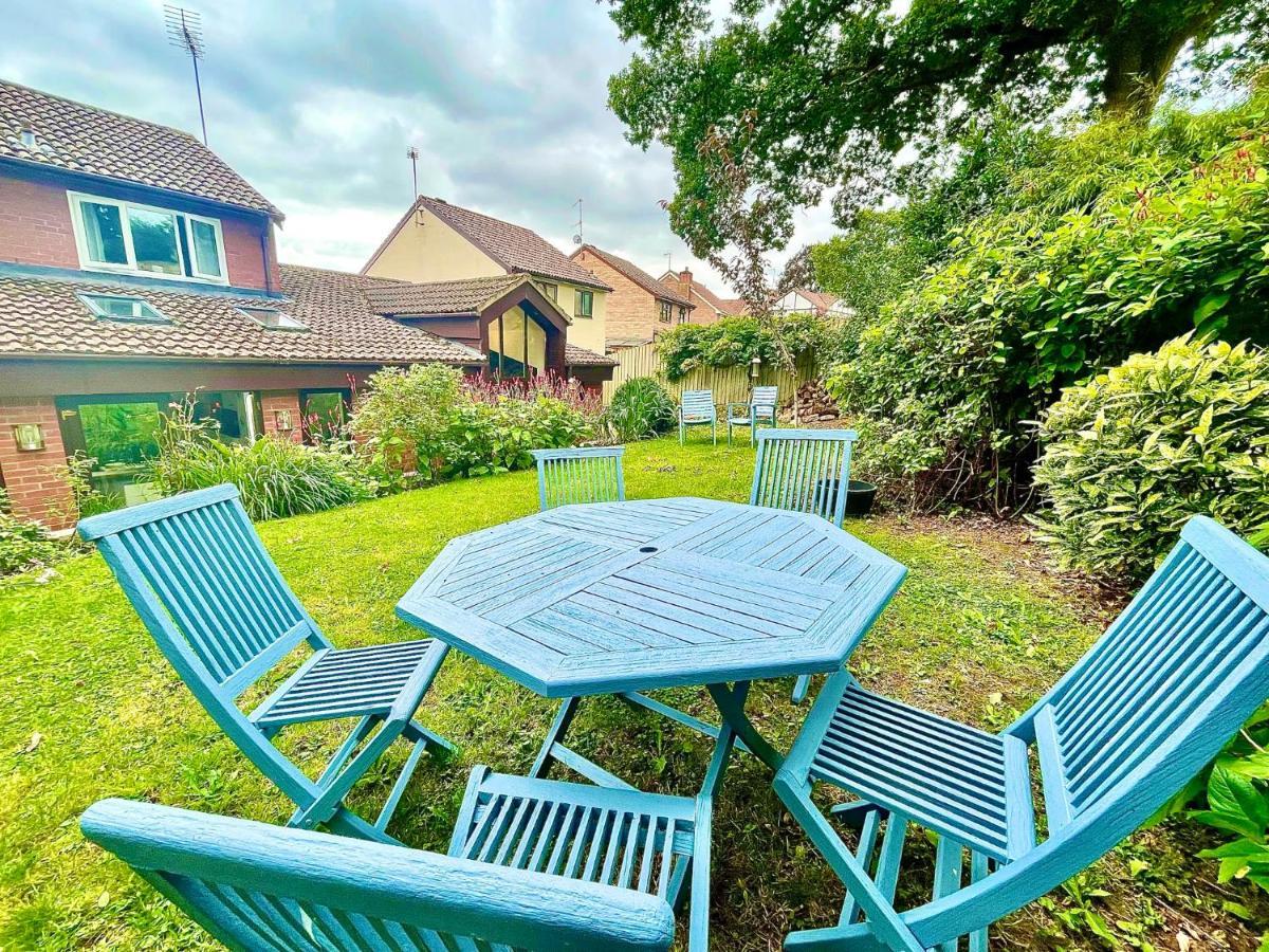 Penderi House With Cymru Holidays